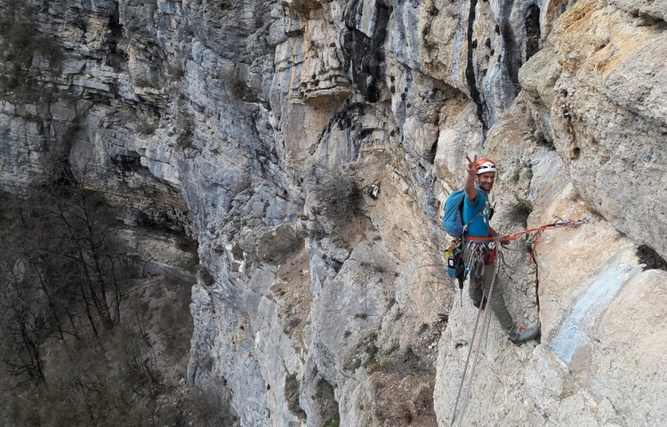 guides-bugey Multipitch: Roche de Narse Rockclimbing