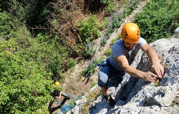 Rockclimbing: Albarine gorges