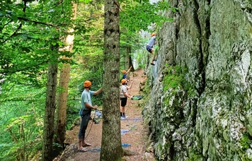 Rockclimbing in Terre-Ronde