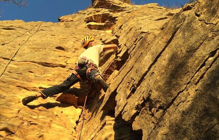 guides-bugey Introduction to Trad climbing Mountaineering