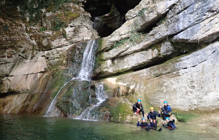 guides-bugey Sports Canyoning: Le Groin Canyoneering