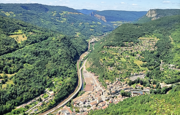 guides-bugey La Guinguette: Discovery Via Ferrata