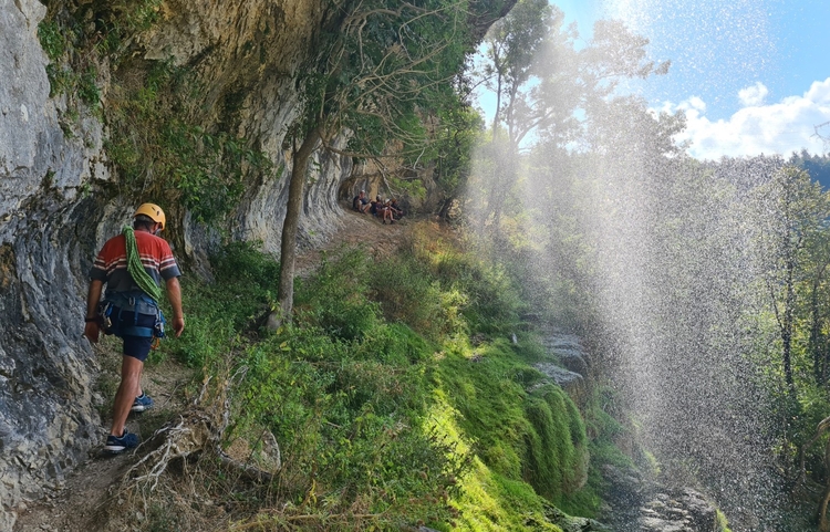 guides-bugey La via corda: la Charabotte Via Corda